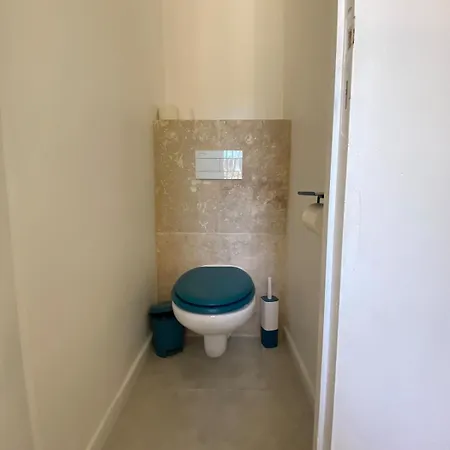 T2 Cosy Avec Terrasse - 5 Min Des Plages בית נופש