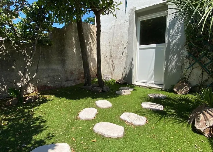بيت للعطل T2 Cosy Avec Terrasse - 5 Min Des Plages لا غارد